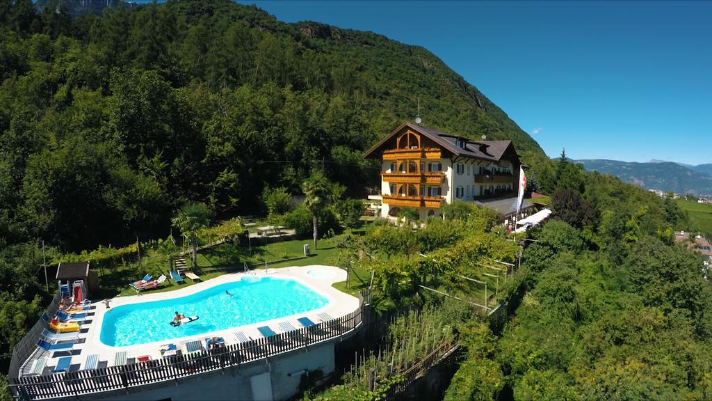 Hotel Tannhof Caldaro Exterior photo