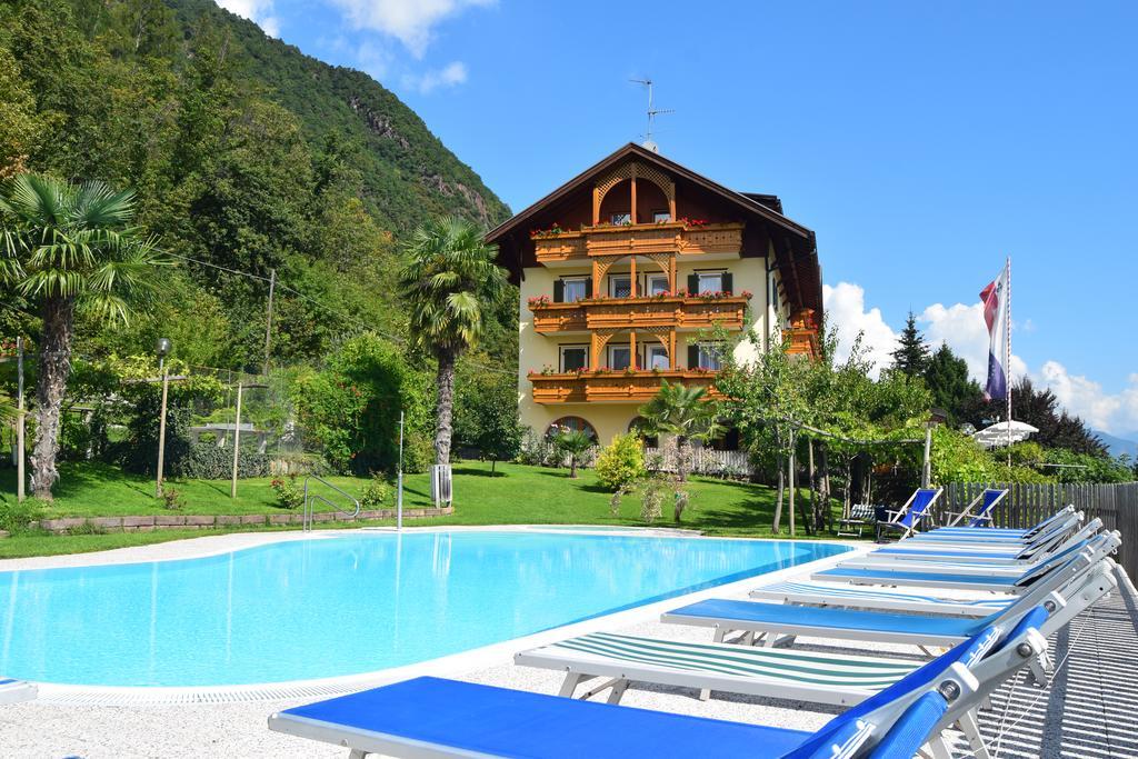 Hotel Tannhof Caldaro Exterior photo